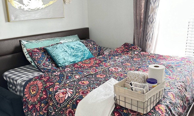 Columbus Casa | Comfortable and serene king bedroom.
