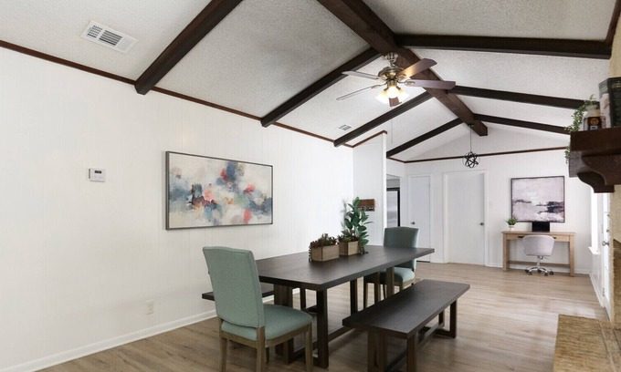 Leon Valley Casa | Comfortable and Stylish Home Near Lackland AFB