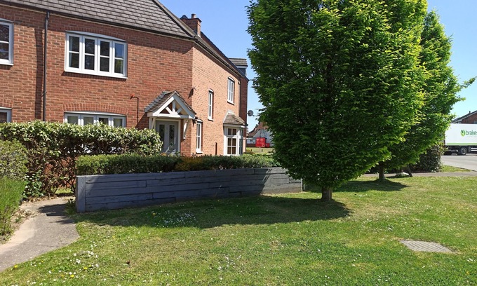 Solihull Casa | comfortable and stylish 4 BED HOUSE / NEC.SOLIHULL