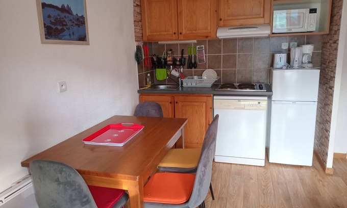 Albiez-le-Vieux Apartamento | Apartamento cómodo, a 300m de pistas y tiendas, balcón al sur, parking, mascotas permitidas