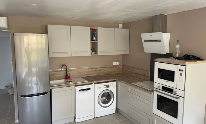 Saint-Cyprien Plage Apartamento | Comfortable apartment 5 minutes from beaches, shops and restaurants