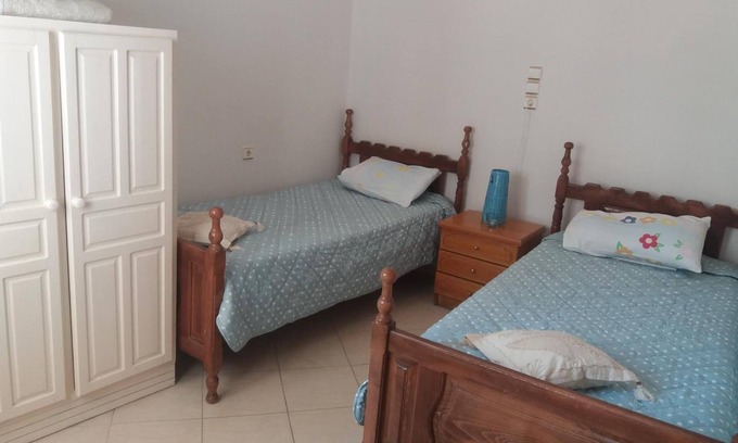 Kalymnos Town Apartamento | Cómoda y luminosa casa en el corazón de Pothia – Ideal para familias