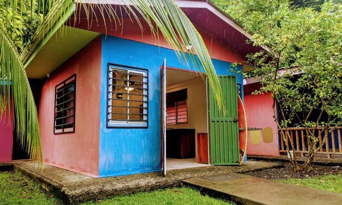 Pavones Casa | Comfortable Casita, walking distance to the Beach