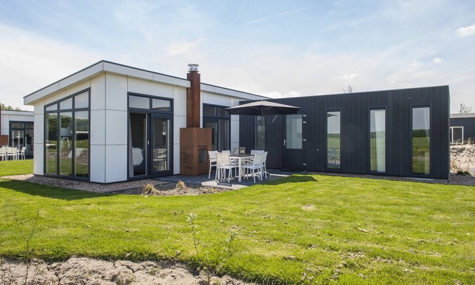 Municipality of Hellevoetsluis Chalet De Esquí | Cómodo chalet a 4,5 km de Rockanje