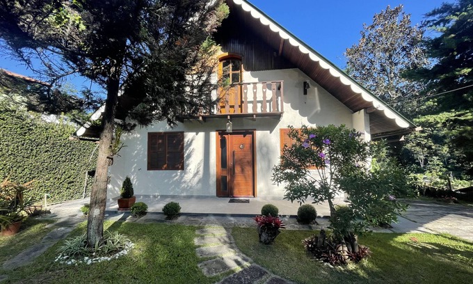 Nova Friburgo Chalet De Esquí | Comfortable chalet near the center