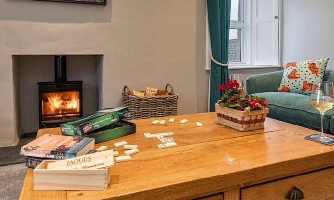 Kelso Apartamento | Comfortable character Kelso town centre apartment, Scottish Borders