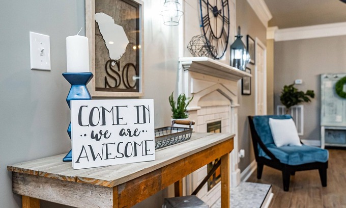 Laurens Cabaña | Comfortable Cottage Downtown w/Fire Pit-Walk to Dining/Taproom/Coffee Shop