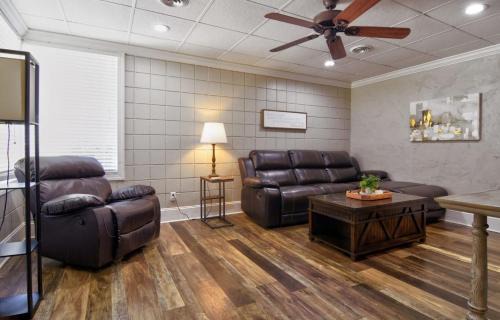 Statesboro Casa | Comfortable Cottage on the Blue Mile - Close to GSU!