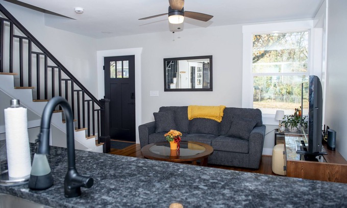 Morganton Casa | Comfortable, Cozy and Convenient Retreat in the Heart of Downtown Morganton!