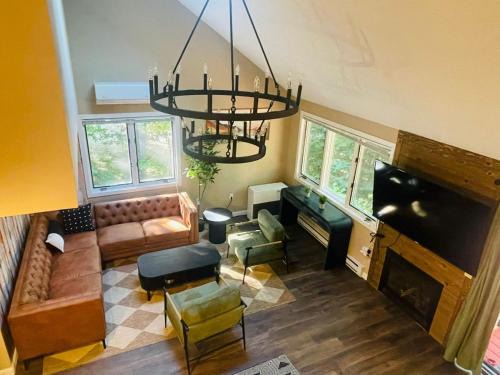 North Conway Casa | Comfortable Cozy Conway Hideaway that Sleeps 8 Pet Friendly