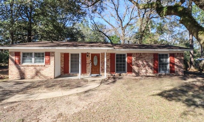 Mobile Casa | Comfortable Cozy Getaway 3 Bedroom with Gameroom