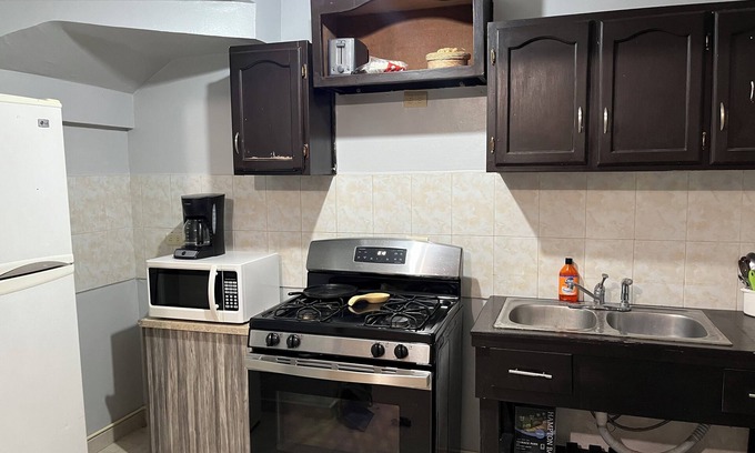 Escobedo Casa | Comfortable entire house 2-BD in the Industrial city ofApodaca with AC,WiFi