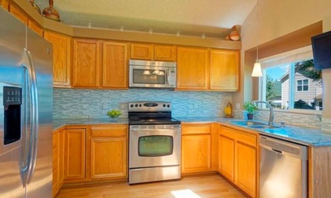 Cheyenne Meadows Casa | Comfortable family home close to Ft. Carson and World Arena.