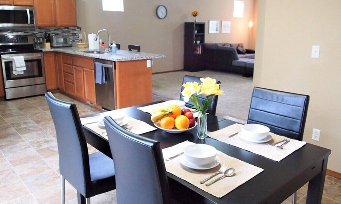 Fort Lewis Casa | Comfortable & Family friendly house near WA State Fair, JBLM, PLU, golf, & parks