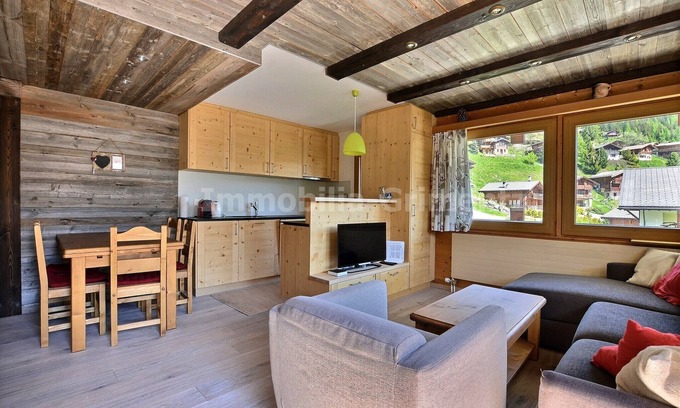 Grimentz Apartamento | Comfortable flat for 4 to 6 people, living room with 1 divan bed, kitchen area with dishwasher, 2 do