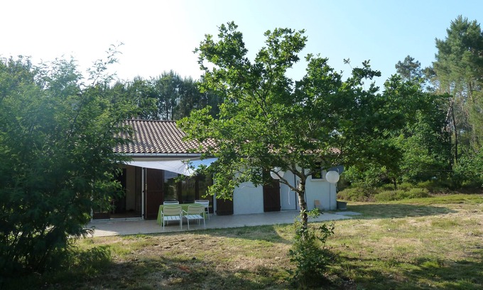Grayan-Et-L'Hopital Casa | Casa confortable, en una exuberante vegetación, a 5 minutos de las playas del océano.