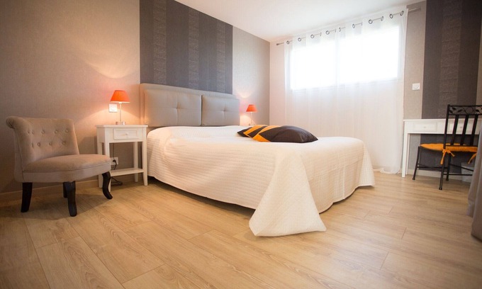 Bruc-sur-Aff Cama Y Desayuno | Habitación confortable "les Bruyères" en el sol naciente