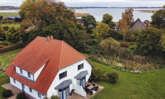 Zudar Casa | Cómoda casa de vacaciones para 7 personas con sauna, 110 metros cuadrados, en el sur de Rügen