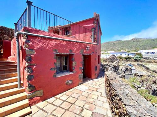 Isora Casa | Comfortable House with Mountain View in Isora