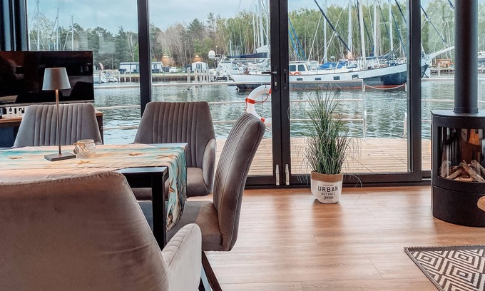Ostvorpommern Casa | Comfortable houseboat on Usedom for relaxing