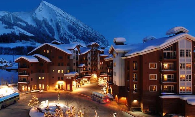 Crested Butte Condominio | Comfortable King Hotel Room on the top Floor, Best Location on the Mtn!