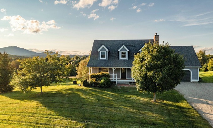 Morrisville Casa | Comfortable & Modern Home close to Stowe