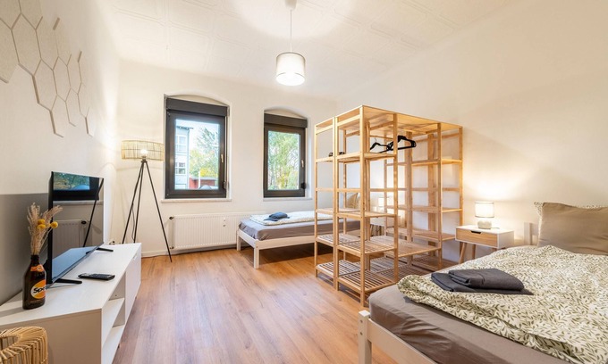 Dresden Apartamento | "Comfortable Monteurwohnung in Dresden-Klotzsche: Your Home Away From Home!"