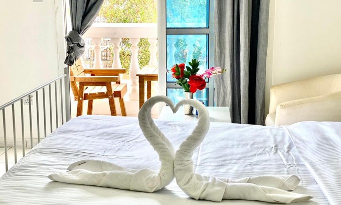Jumeira 3 Casa | Comfortable Private Rooms in Compound Housing