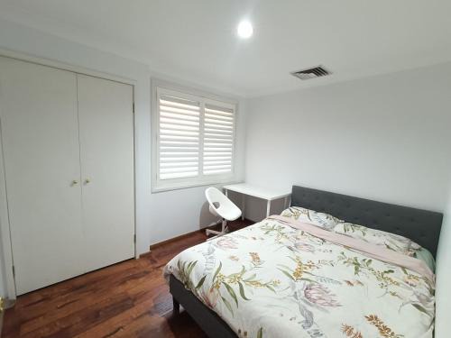 Baulkham Hills Casa | Comfortable Queen Room in Baulkham Hills - BH2