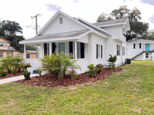 Lakeland Casa | Comfortable Room Rentals Outlets & Kingsky Academy
