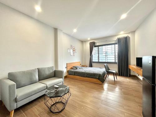 Phuong 8 Casa | Comfortable room in District 3 Saigon