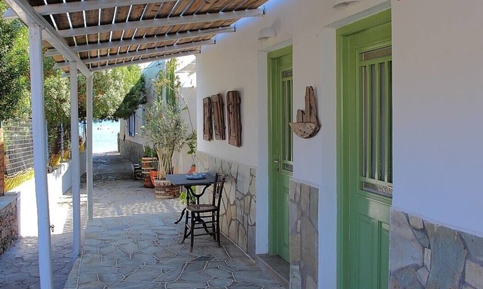 Apollonia Casa | Comfortable seaside house 20 meters from the beach