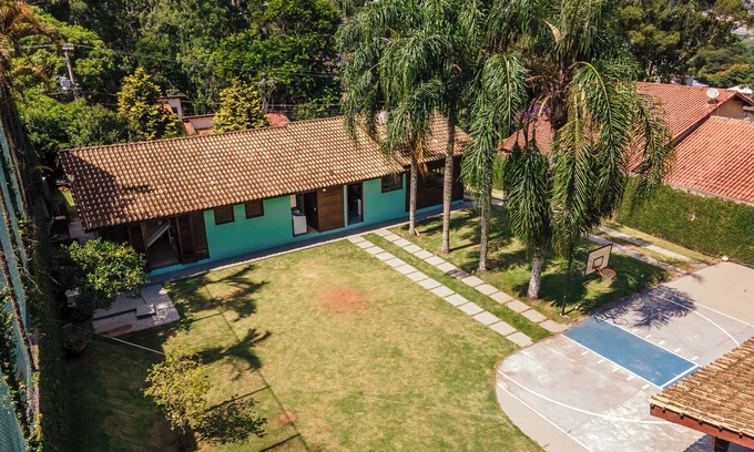 Cotia Casa | Comfortable single-storey house in Granja