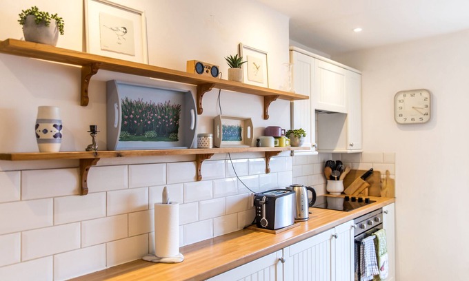 East Molesey Apartamento | Comfortable & spacious one bed apartment in Hampton Court Village
