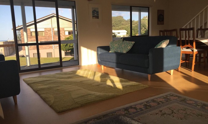 Onemana Casa | Acogedora y cálida, espaciosa casa familiar en la playa