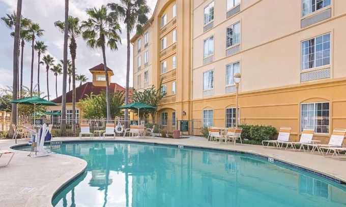 Airport North Hotel | Comfortable Stay Perfect for Early Flights Near Orlando Airport | 2 Rooms