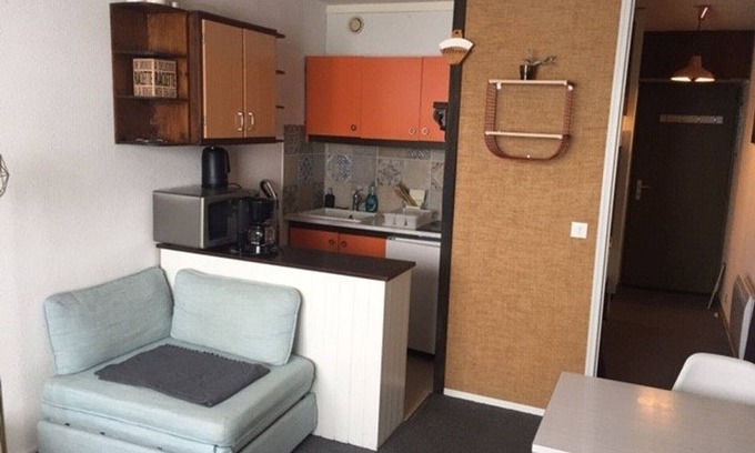 Arette Apartamento | Estudio cómodo para 4 con ascensor y balcón en Arette