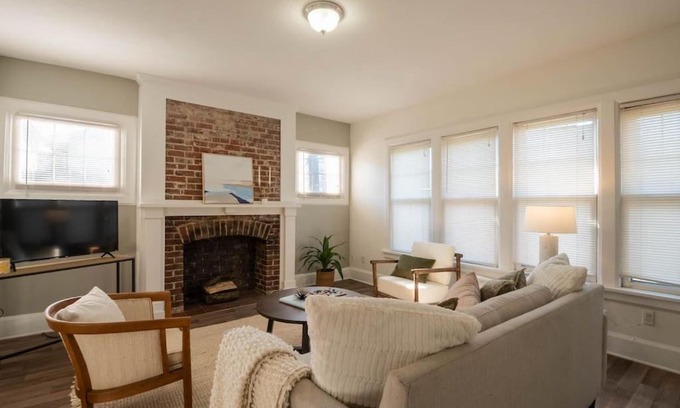 Des Moines Casa | Comfortable Stylish Home Minutes from Downtown
