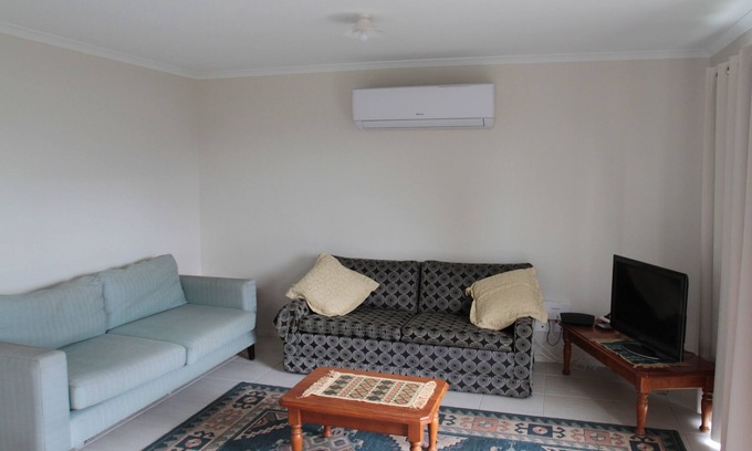 Malmsbury Casa | Comfortable Two Bedroom House in Historic Malmsbury