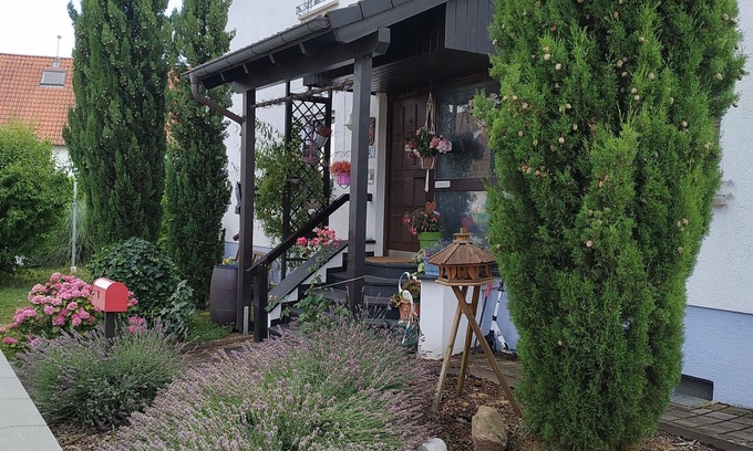 Gocklingen Apartamento | Comfortable vacation apartment, 95 square meters, large south-facing balcony
