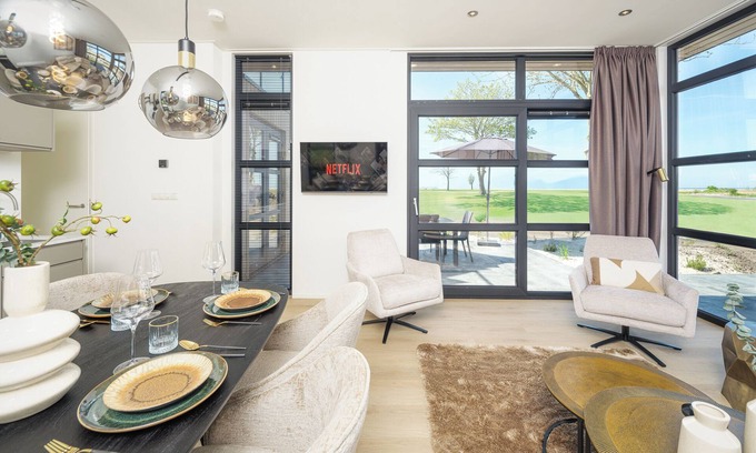 Workum Casa | Comfortable villa for 6 people, with three bedrooms, a spacious garden and plenty of opportunities to enjoy the outdoor life together.