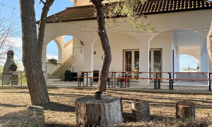 Carmiano Villa | Comfortable villa in pine forest 15' from the sea/Lecce
