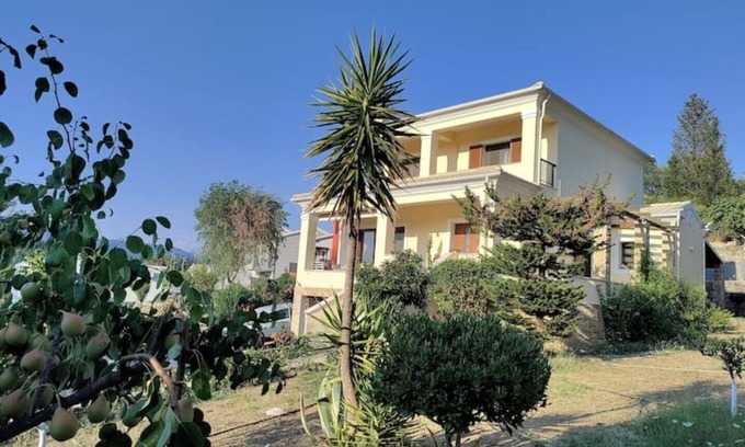 Limni Villa | Comfortable Villa With Mountain View