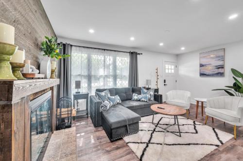 Rolling Meadows Casa | Comforting Retreat Near Woodfield Mall home