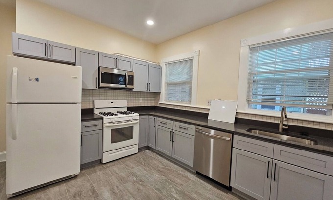 Inman Square Apartamento | Comforts of your home in tranquility, Harvard Square