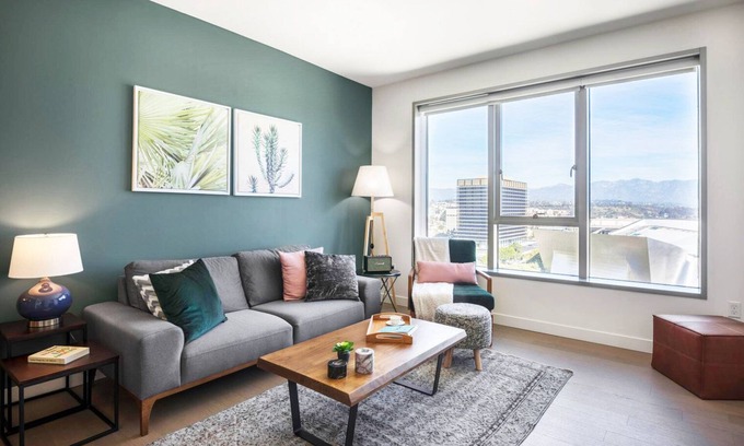 Bunker Hill Apartamento | Comfy 1BR Downtown, w/ Doorman, near Broad Museum by Blueground