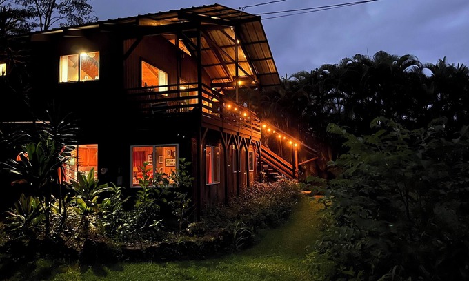 Keaau Casa | Comfy 2-bedroom 1-bath, in Kea'au near Hilo, WiFi and food forest