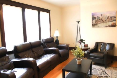 Mount Washington Apartamento | Comfy and Spacious 3 BR - Easy City Access