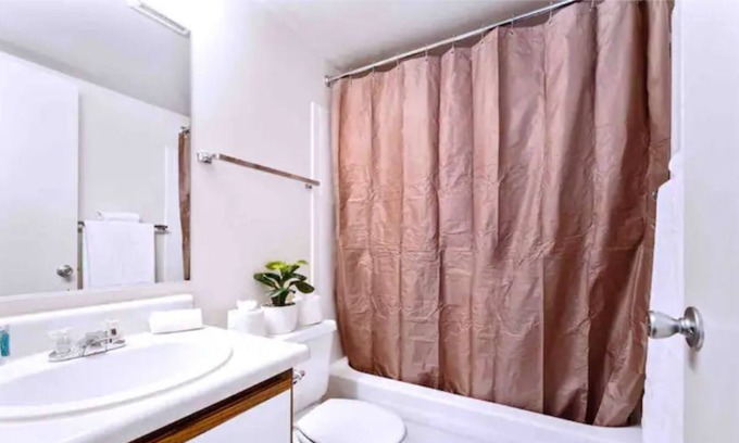 Ann Arbor Apartamento | Comfy and Stylish Stay Near UofM North Campus