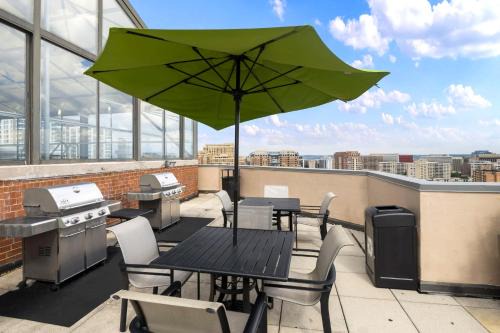 Pentagon City Apartamento | Comfy Apt All-In Like Home!
